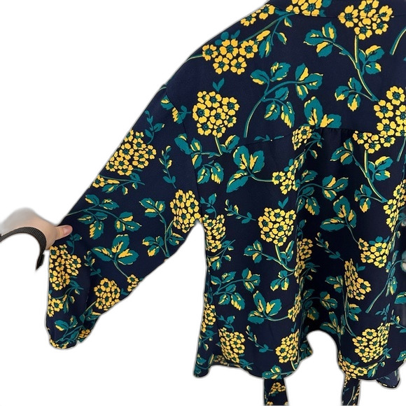 J. Crew Golden Floral Drapey Crepe Wrap Blouse NWT Size Medium - Picture 8 of 15